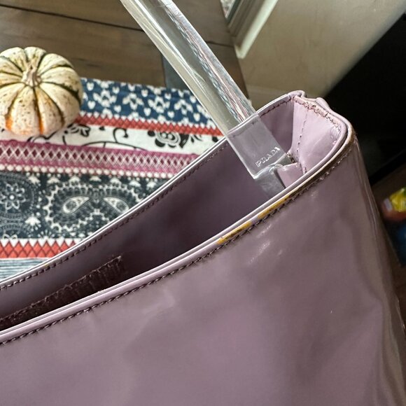 Prada Light Purple Patent Leather Clear Handle Handbag, with Auth card, Vintage - Picture 15 of 16